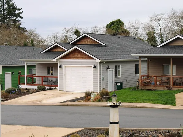 705 Vine Maple Ln, Garibaldi, OR 97118