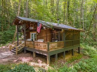 791 Perry Rd, Franklin, NC 28734