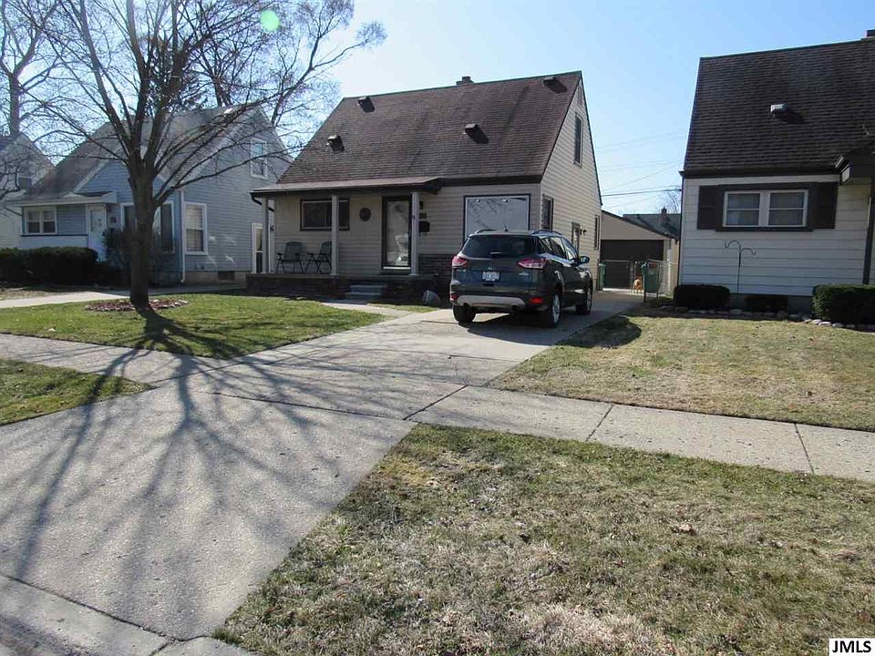 1st image of 28563 Rush Ave
