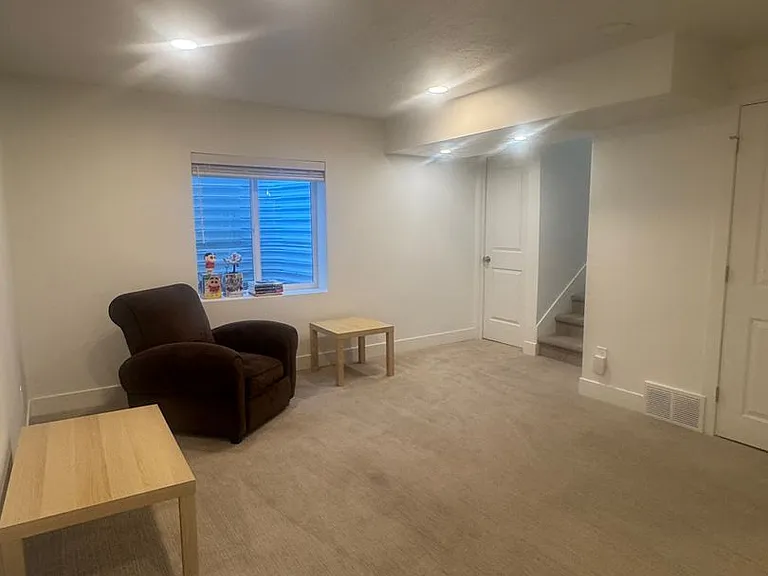 9764 N Stafford Ln — Photo 8
