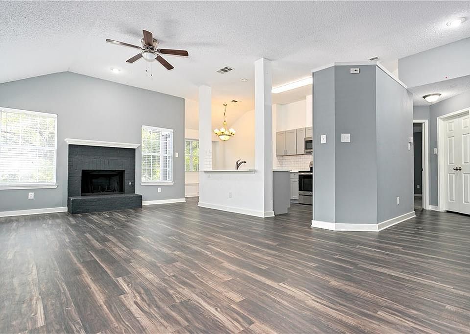 1st image of 706 Bard Dr