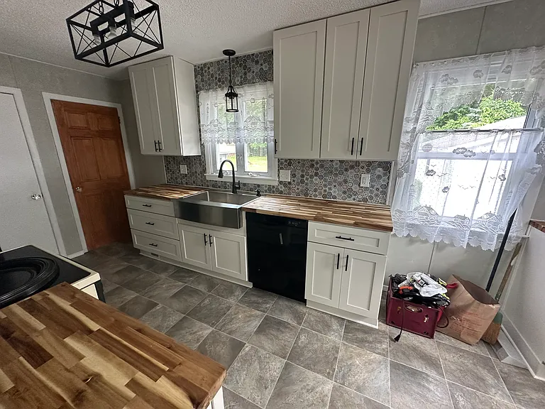 13 Tice Rd — Photo 9