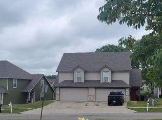 3618 SW Chelsea Dr, Topeka, KS 66614