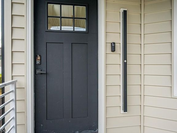 2nd image of 18 Regent St