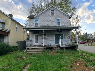 1828 4th Ave, Beaver Falls, PA 15010