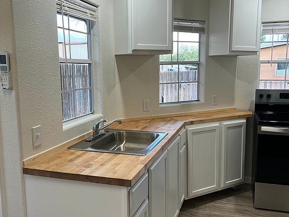 2nd image of 3059 Tenorio Dr