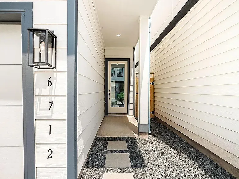 6712 Parker Oaks Ln — Photo 14