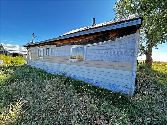 3rd image of 2971 Road 26 NE