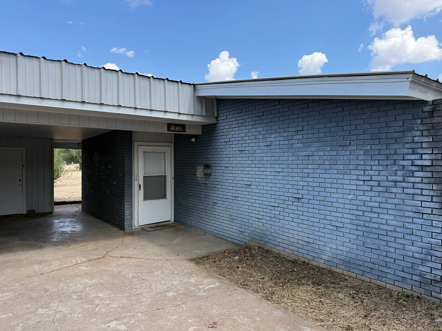 2 bed, 900 sqft, $975 — Photo 3