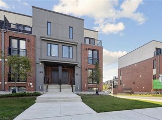 99 Roger St #62, Waterloo, ON N2J0G1