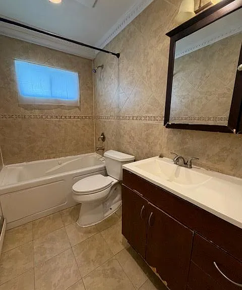 3173 Roxbury Ln — Photo 8