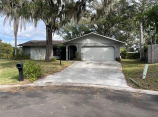8315 Brandeis Cir W, Sarasota, FL 34243