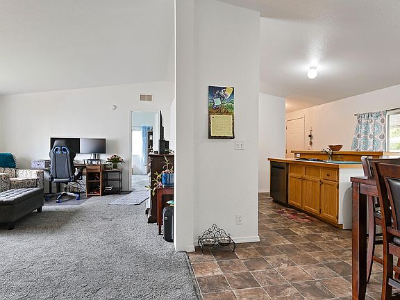 3rd image of 2552 Thorn Oak Dr Space 21