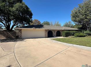 11 Vista Parkway Cir, Roswell, NM 88201