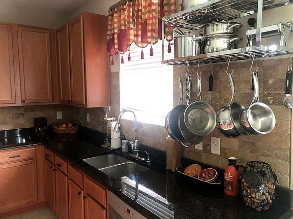 3rd image of 185 Tollerton Ave
