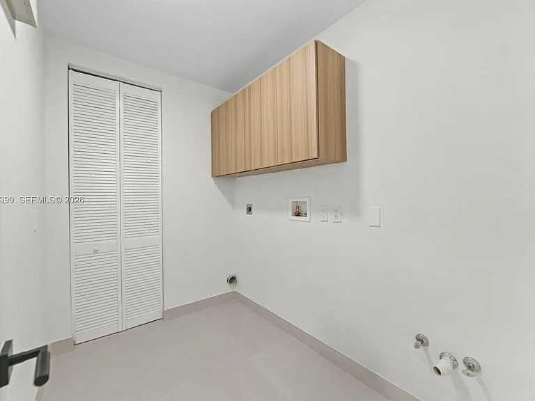 3040 SW 44th Ct — Photo 25
