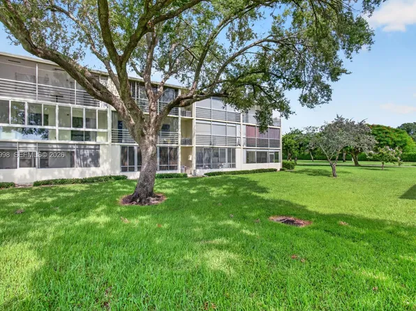 14 Preston E #A, Boca Raton, FL 33434