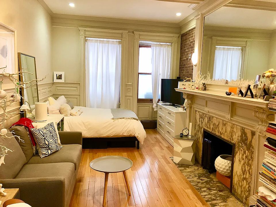 1st image of 3 W 73rd St APT 1F