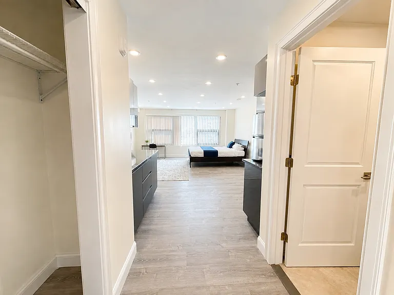 1028-1030 Commonwealth Ave #201 — Photo 10