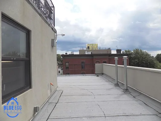 Rented by Blue Egg Realty Corp | media 28