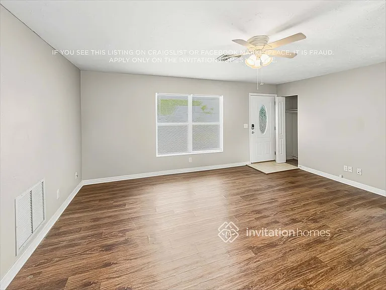 6044 Francis Dr — Photo 4
