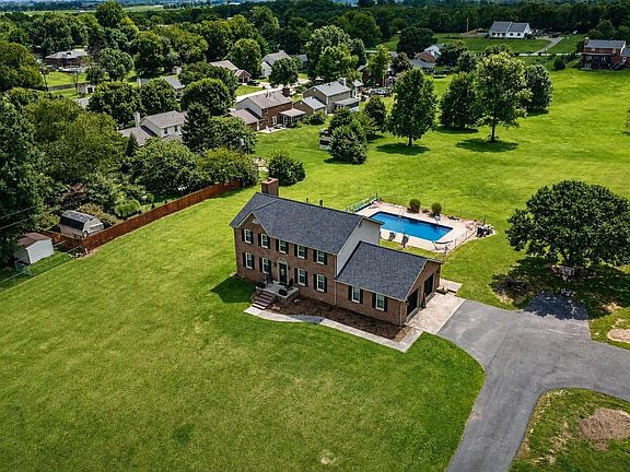 5th image of 364 Northland Dr