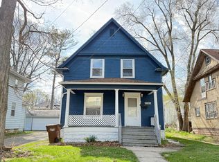 1028 Woodbridge St, Jackson, MI
