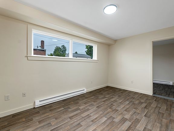 4th image of 425 Main St #6