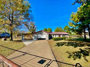 17781 S 543rd Rd, Tahlequah, OK 74464