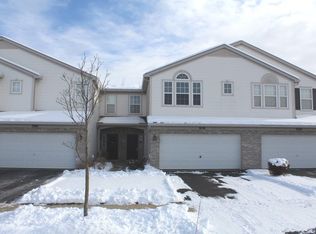 3250 Ronan Dr, Lake In The Hills, IL 60156