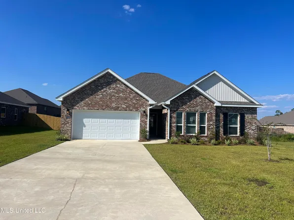 15138 Post Mill Ct, Diberville, MS 39540