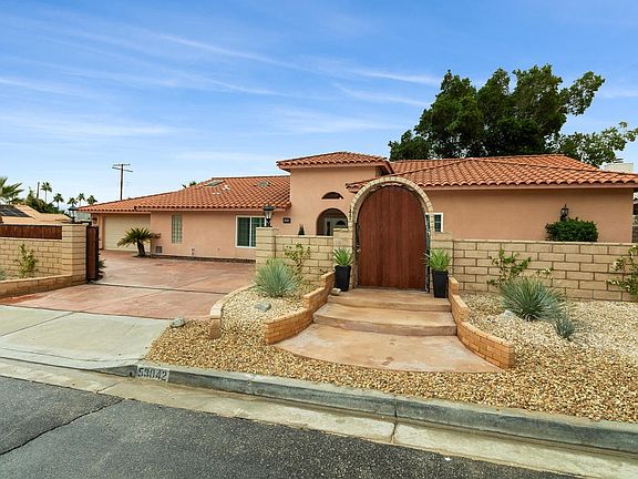 2nd image of 53042 Avenida Alvarado