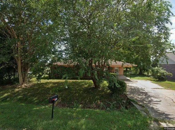 823 Brewton St, Natchitoches, LA 71457