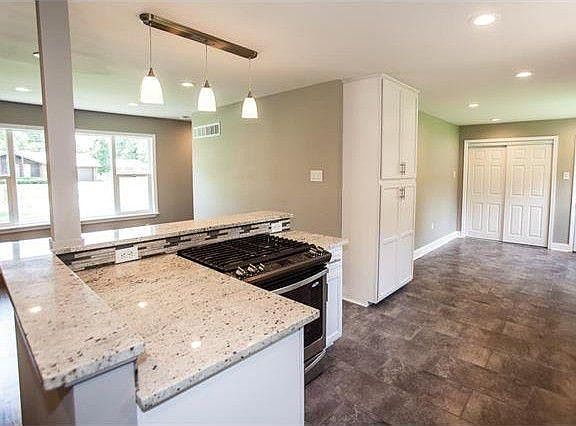 Kitchen with Breakfast Room