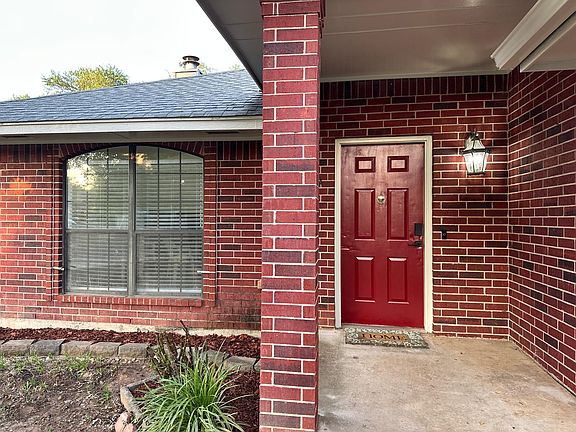 2nd image of 2125 Harbor Dr