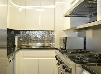 Rented by Warburg
