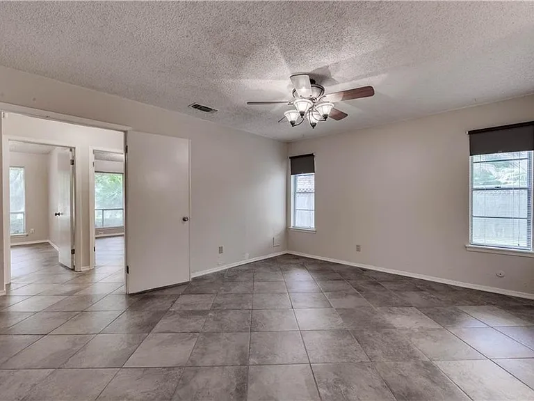 12314 Wipple Tree Cv — Photo 16