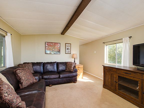 3rd image of 4381 Thunder Ln
