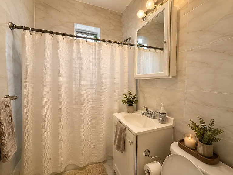 202 E 21st St #6D — Photo 6