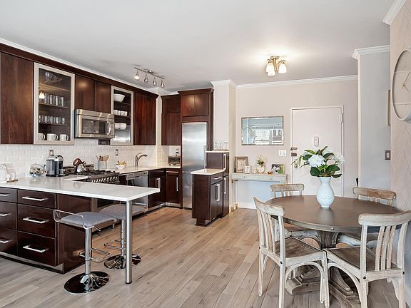 4th image of 400 E 85th St APT 14G