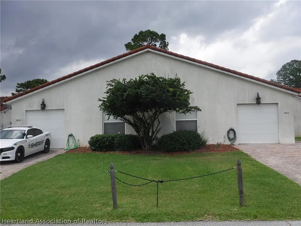 3802 Peugeot St