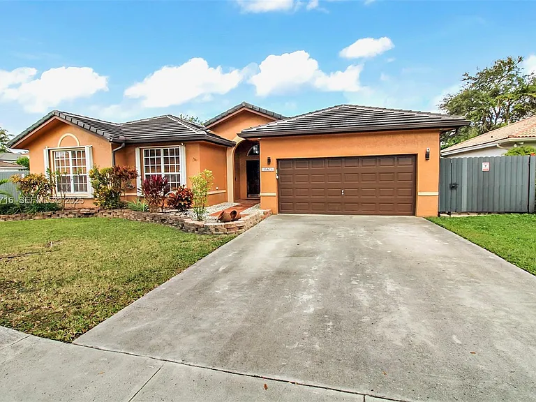 15875 SW 149th Ln — Photo 13