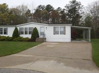 18 Healey Brook Ct, South Kingstown, RI 02879