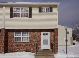 406 Briarwood Ct, New Paltz, NY 12561
