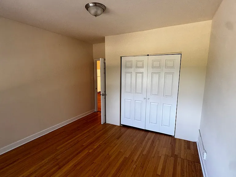 5025 W Belmont Ave #2F — Photo 8