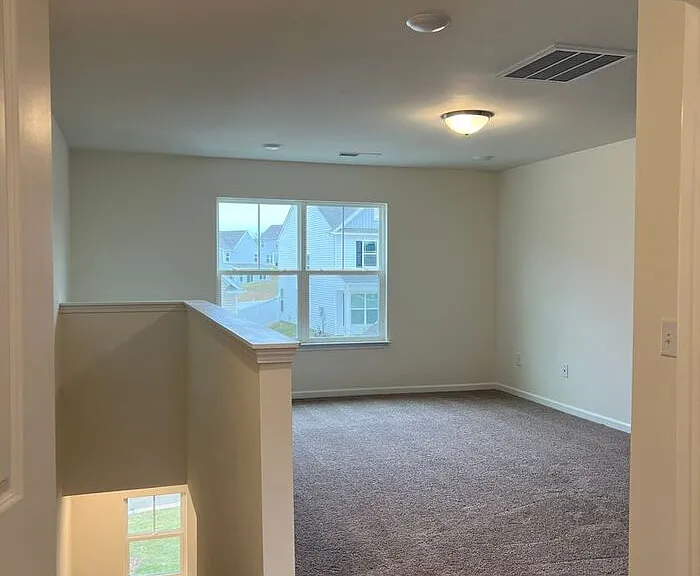 6039 Haddington Dr — Photo 28