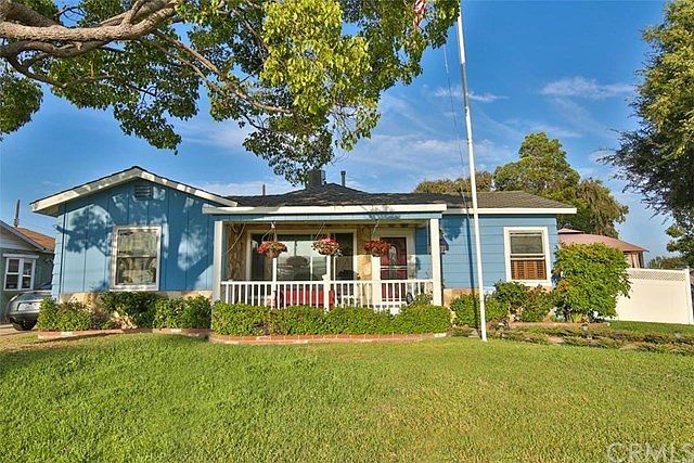 1st image of 18528 Ermanita Ave