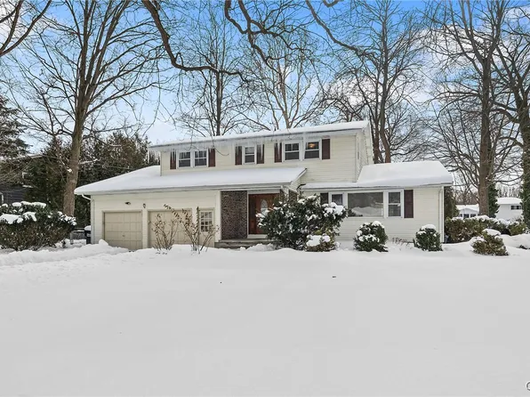 303 Victoria Park Dr, Liverpool, NY 13088