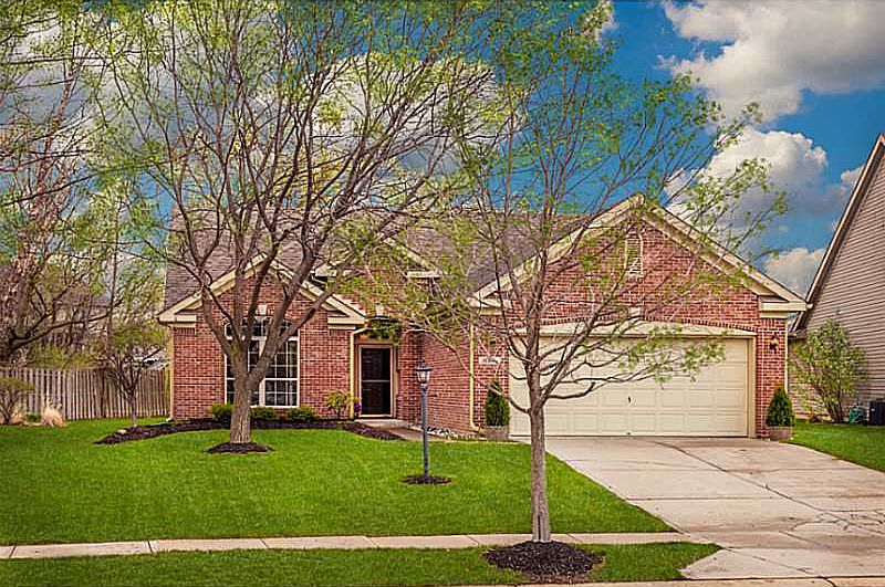 1st image of 10364 Lakeland Dr