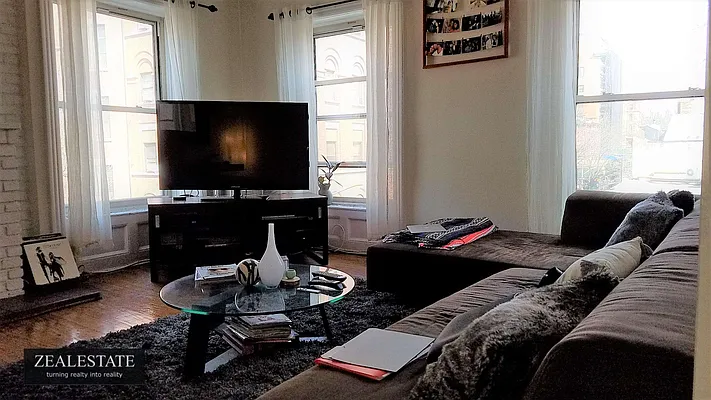 Rented by ZealEstate Group Inc | media 11